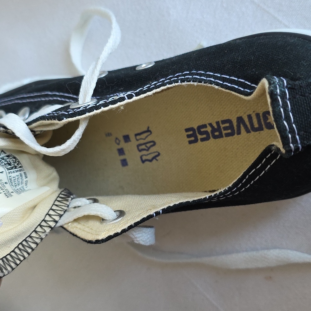 Black And White Canvas Converse All Stars Sneakers Womens 6 Mens 4 - Picture 13 of 14